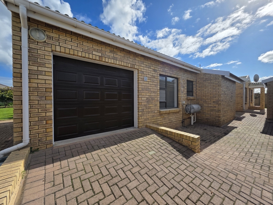 2 Bedroom Property for Sale in C Place Eastern Cape